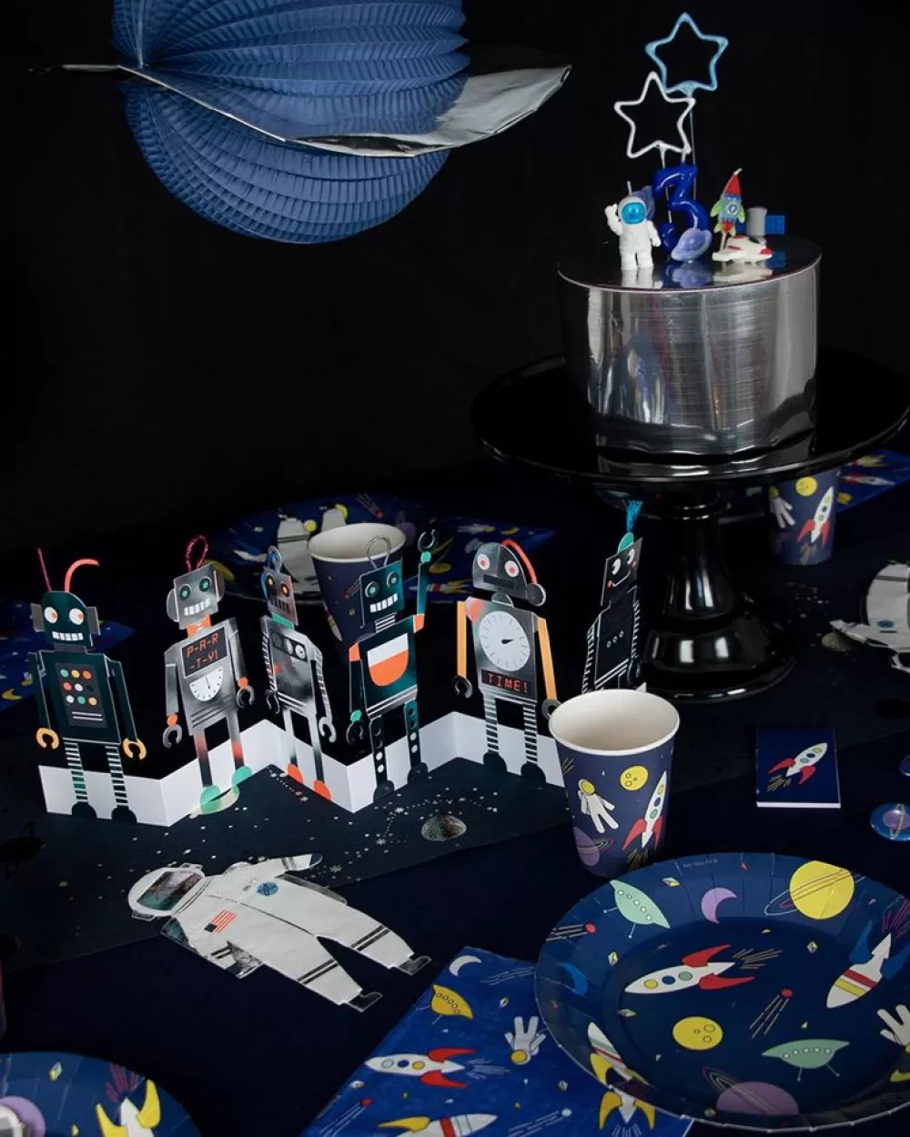 New Robot Accordion Card Dishes & Centerpieces