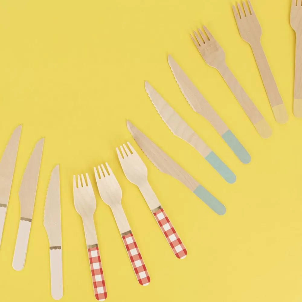 Store Wooden Cutlery: 8 Gingham Forks Covered